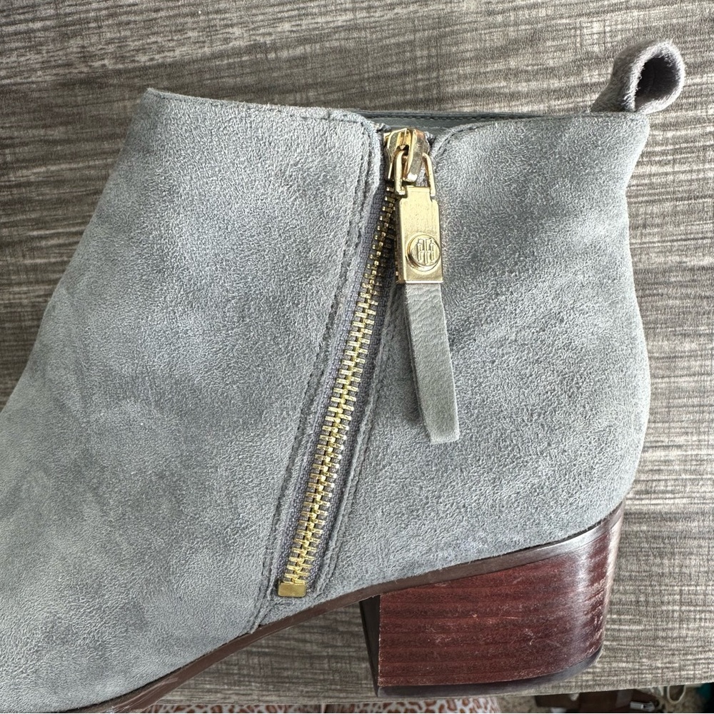 Tommy Hilfiger Gray Leather Suede Anklee Booties Women’s Size 10 - Picture 3 of 11